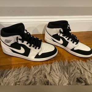 lke new barely worn jordans